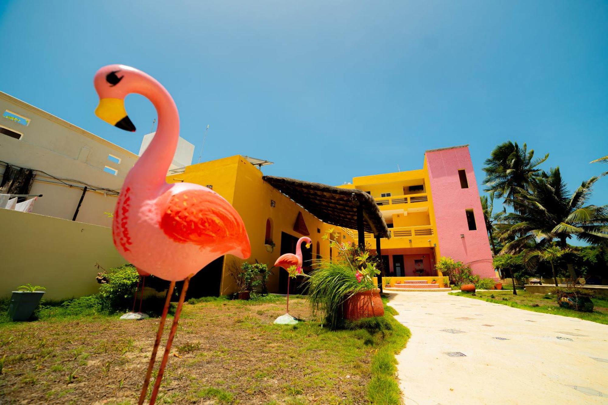 Hotel Flamingos Inn Chuburna Exterior photo